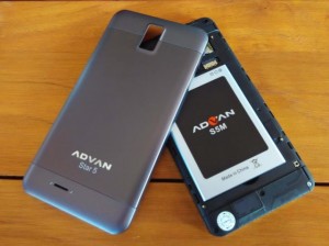 advan-star-s5m-harga-spesifikasi-android-kitkat-quad-core-15juta-300x224